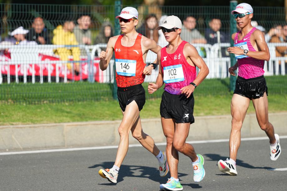 十五运会田径首金诞生 张俊男子20公里竞走成功卫冕